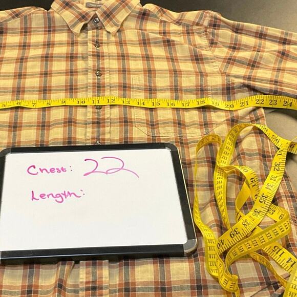 St. John’s Bay Plaid Jaspe Twill Button Up Shirt Size M Tan Long Sleeve Casual - Picture 7 of 8